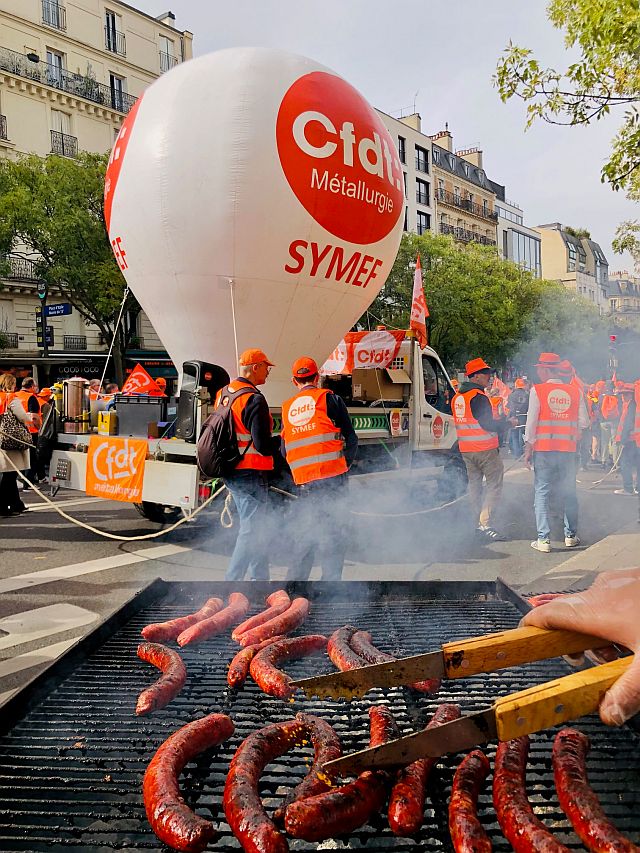 Ballon Symef Manifestation du 2 octobre 2025 Manifestation du 2 octobre 2025 à Paris